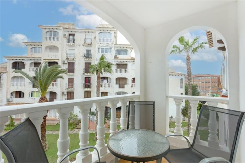 Beautiful Apartment With 2 Bedrooms Close To Beach トレビエハ エクステリア 写真