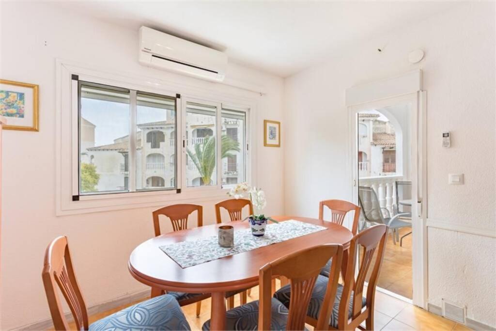 Beautiful Apartment With 2 Bedrooms Close To Beach トレビエハ エクステリア 写真
